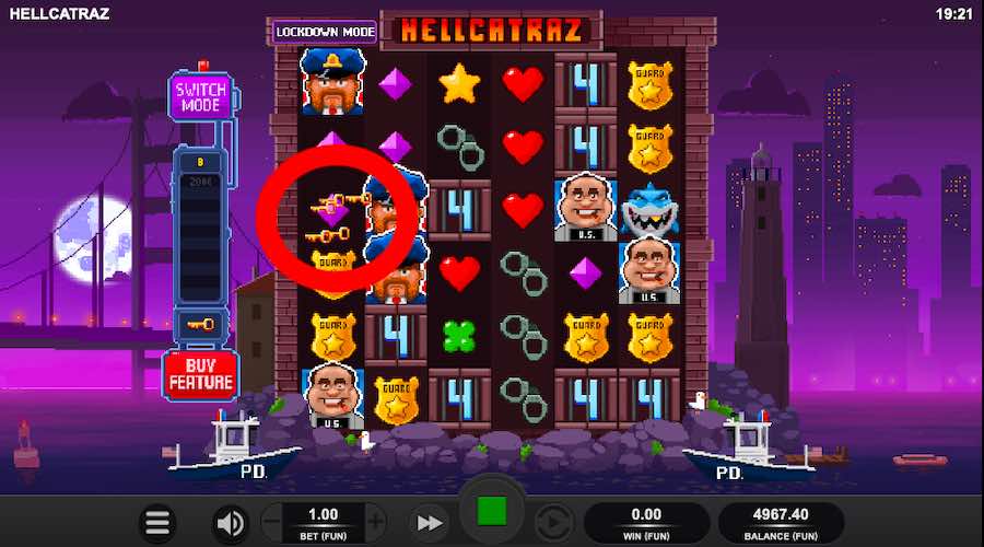 Collecting 2000 Keys Will Trigger The Free Spin Feature On Hellcatraz