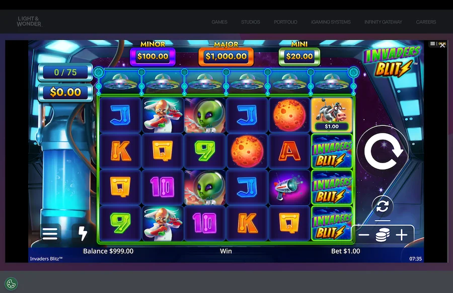 Invaders Blitz Slot Light & Wonder